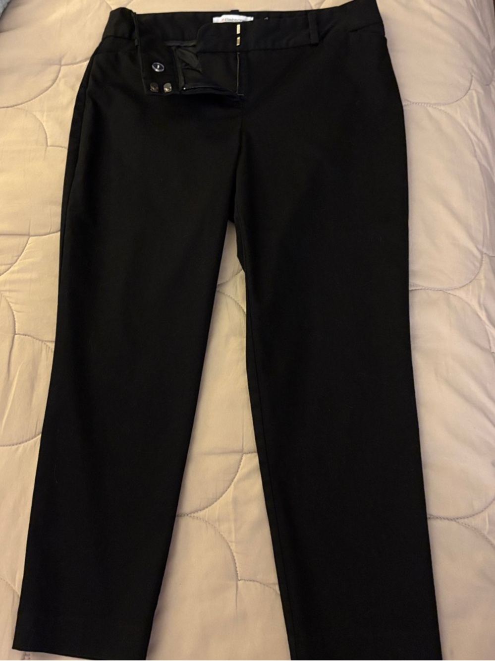 Liz Claiborne Black Capris